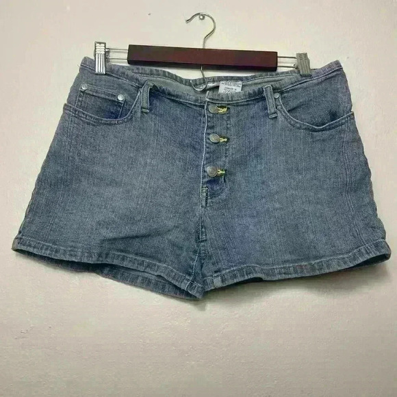Vintage Y2K No Boundaries Junior 11 Low Rise Button Fly Blue Denim Shorts‎ - Picture 1 of 7
